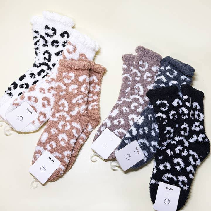 Chaussettes duveteuses motif léopard d'hiver pour la vente par Funteze