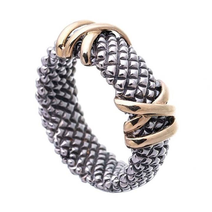 Bague Fakistra pour la vente par PEKAN JEWELLERY