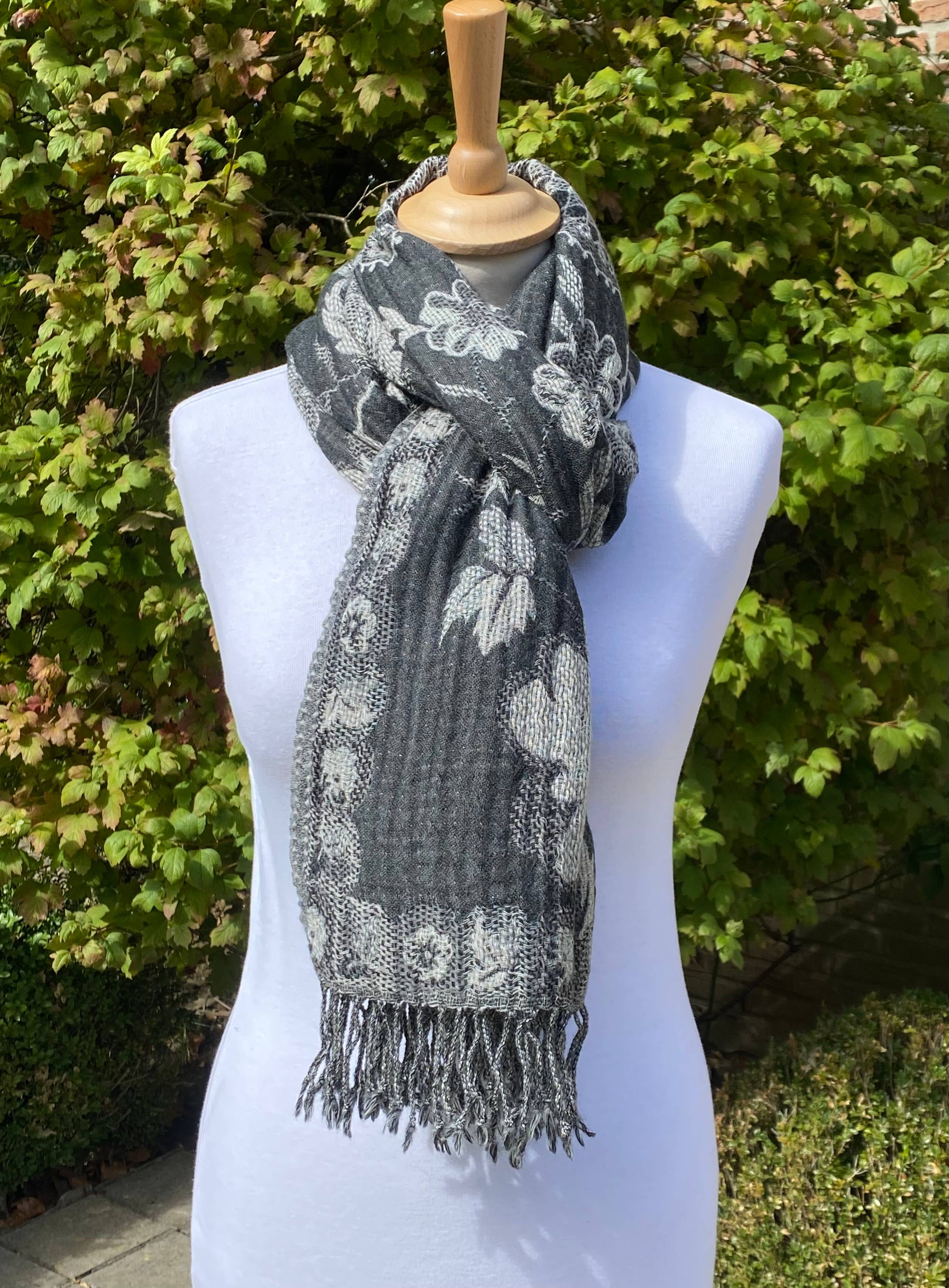 DIWALI PARIS – wholesale Halsduk - Dam – AJMER SJAL - 100% ULL0