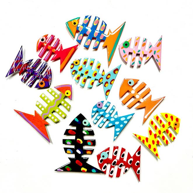 Friends Fish Magnets, Color Mix for wholesale by Cuccia Co.
