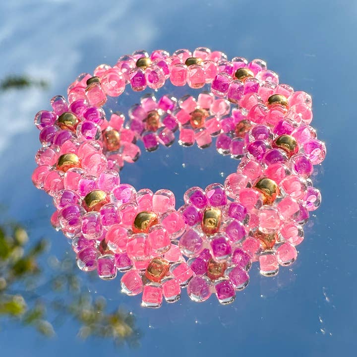 Anel em forma de flor "Rosy" de missangas de vidro em rosa e lilás por atacado de cool people club