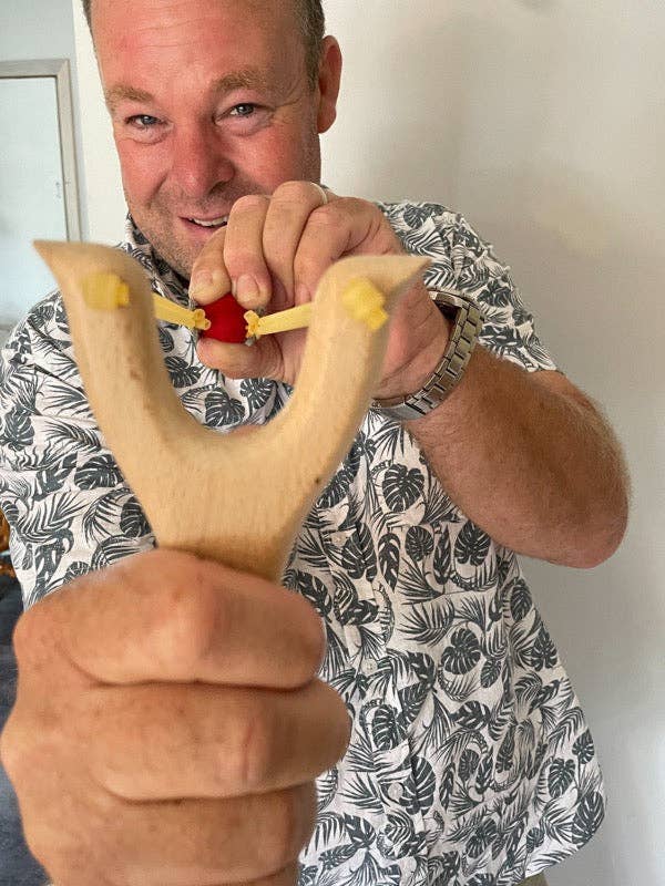 AKUKU - Wholesale Slingshot - Kids - Toy Slingshot with soft Felt balls Ammo6