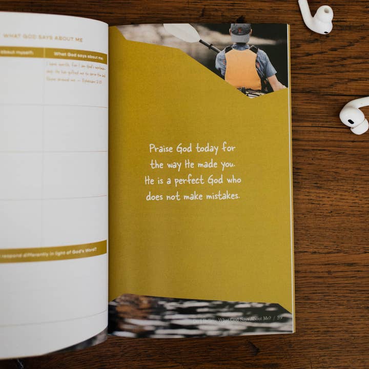 The Daily Grace Co - Wholesale Book - Adult - Confident in Christ - Teen Boy Version