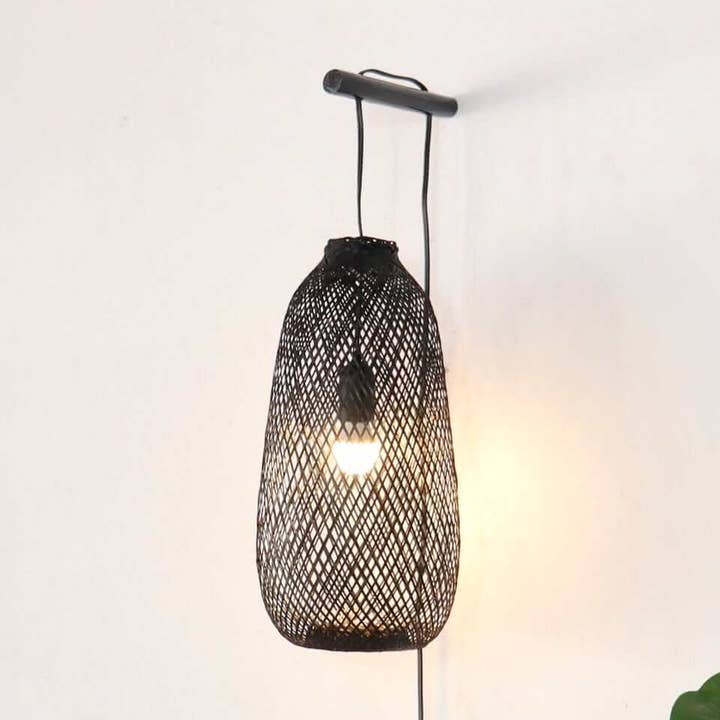 ME TI NEE - Sort boheme væglampe med stik for engroshandel hos Thaihomeshop