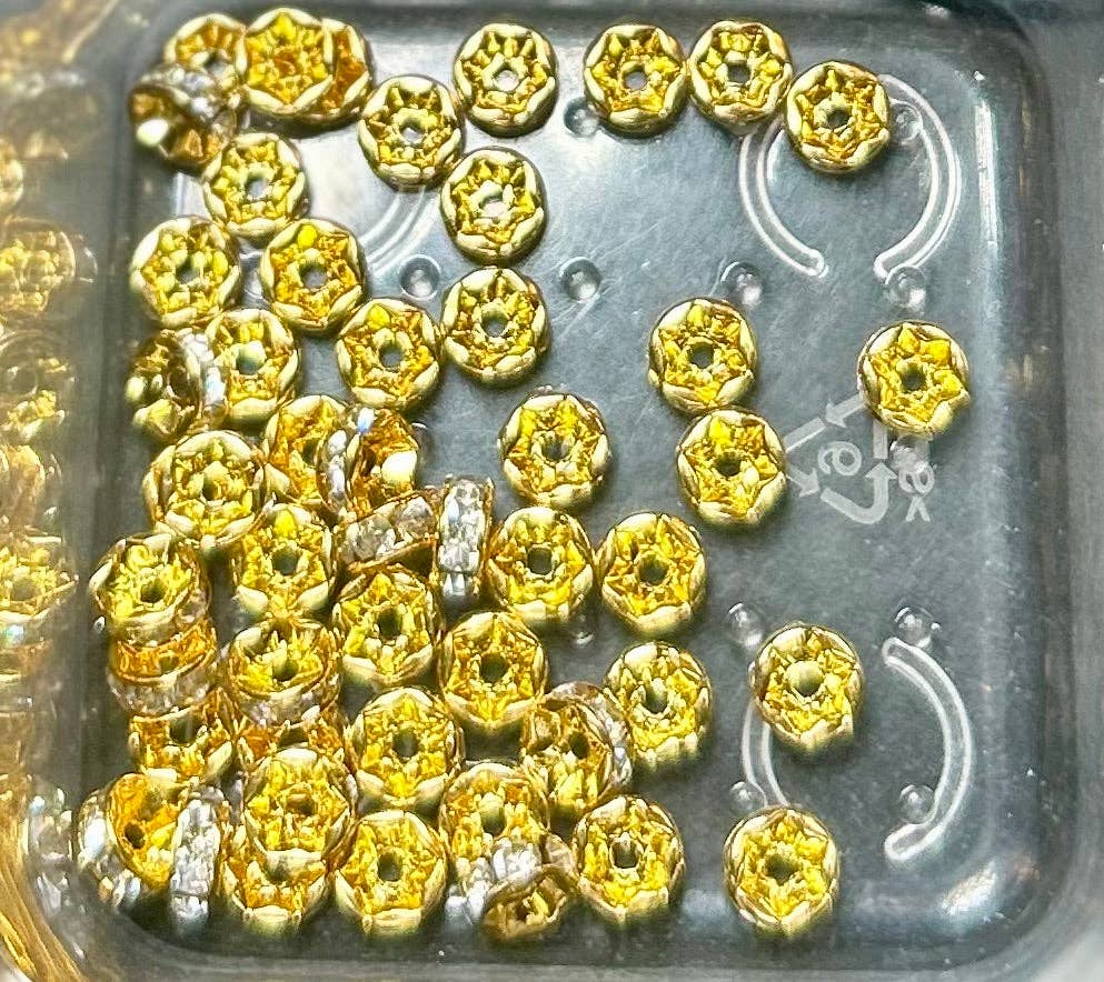 The beaded vault - Wholesale Beads - #255