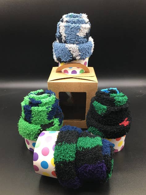 KCK Gifts - Wholesale Socks – Men's - MEN's FLUFFY SOCKS CUPCAKE