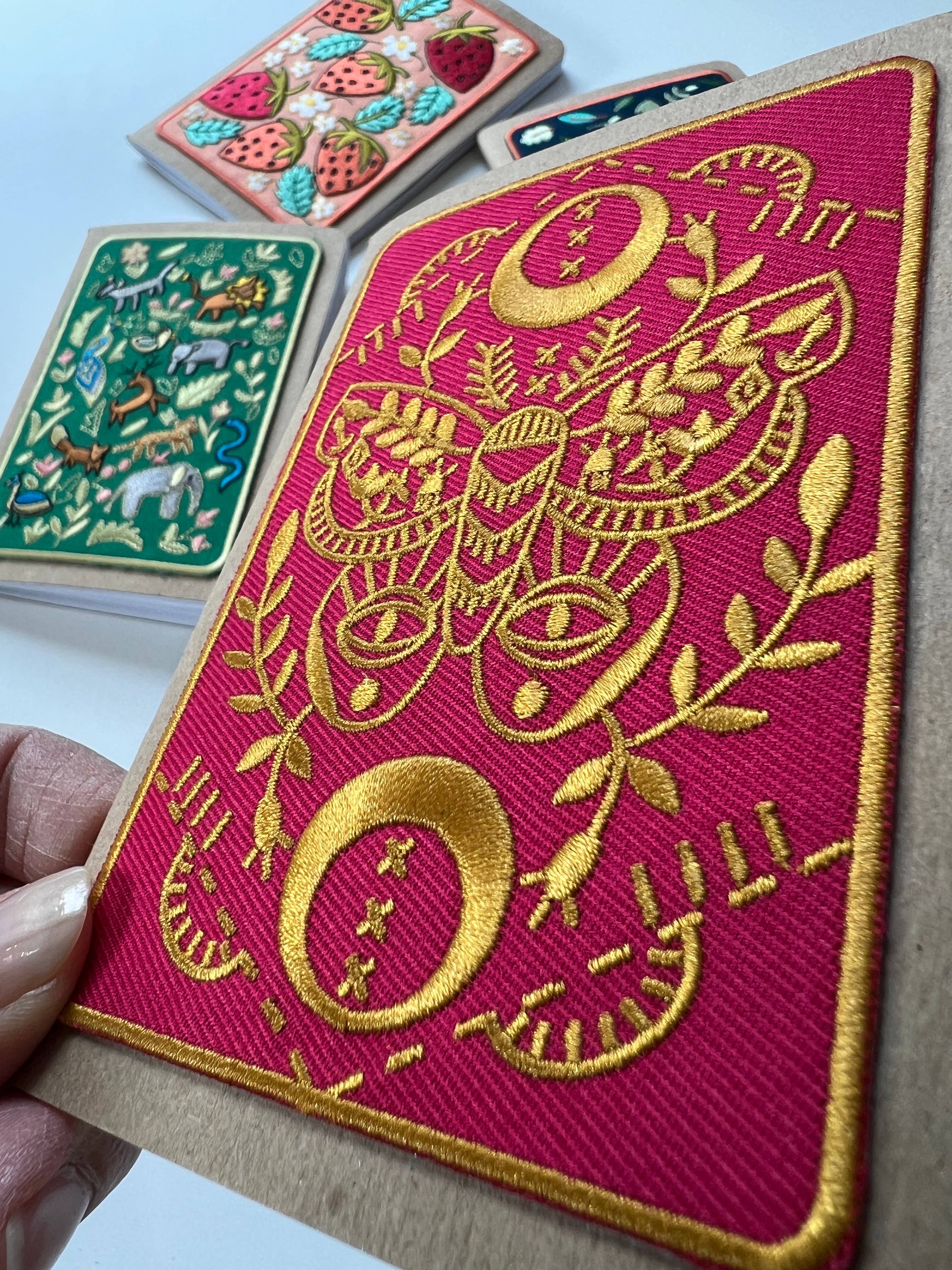 Rikrack - Vente Cahiers - Carnet de poche brodé Mythic Moth1