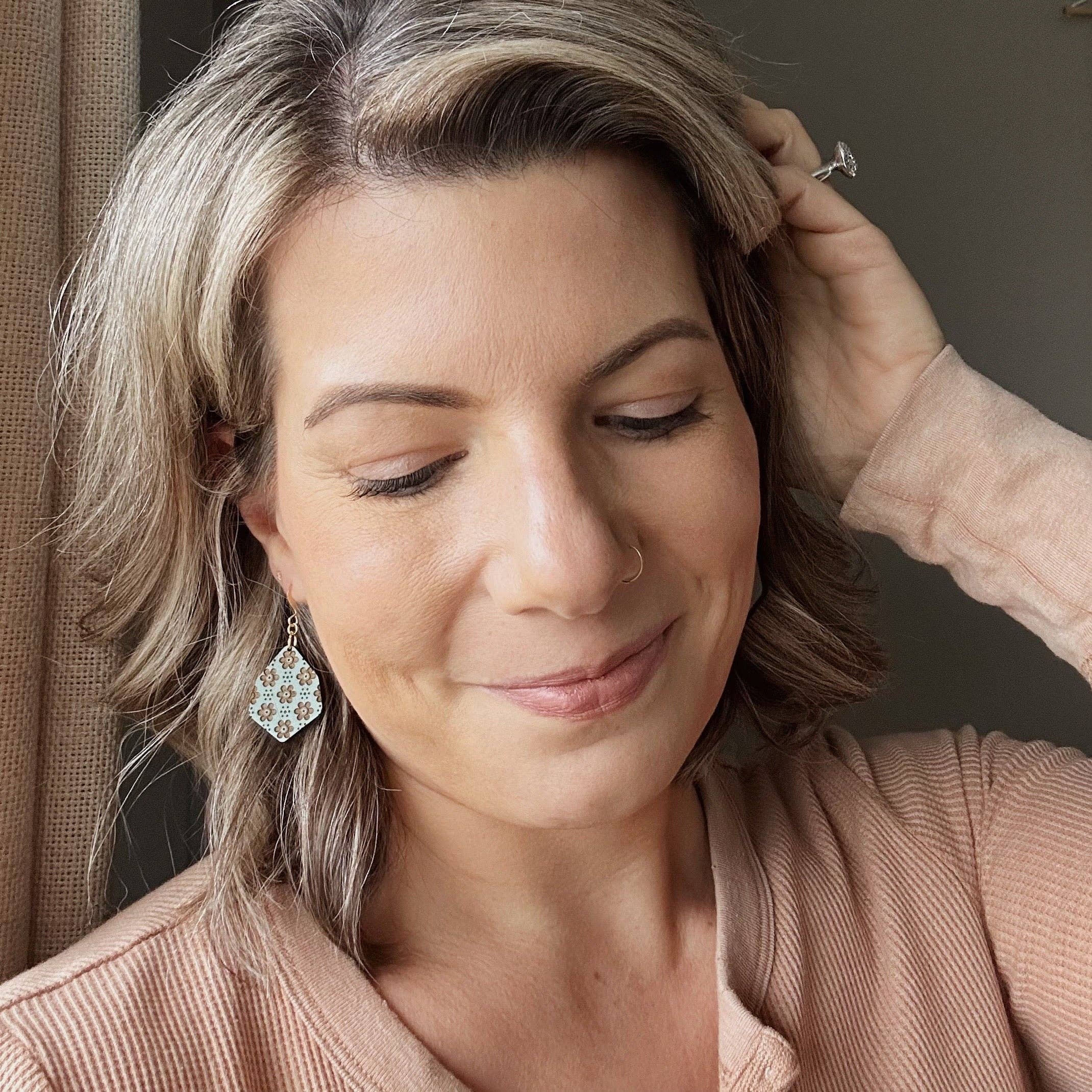 Wicket Goods – Brincos de argola por atacado – Choupo | Prado1