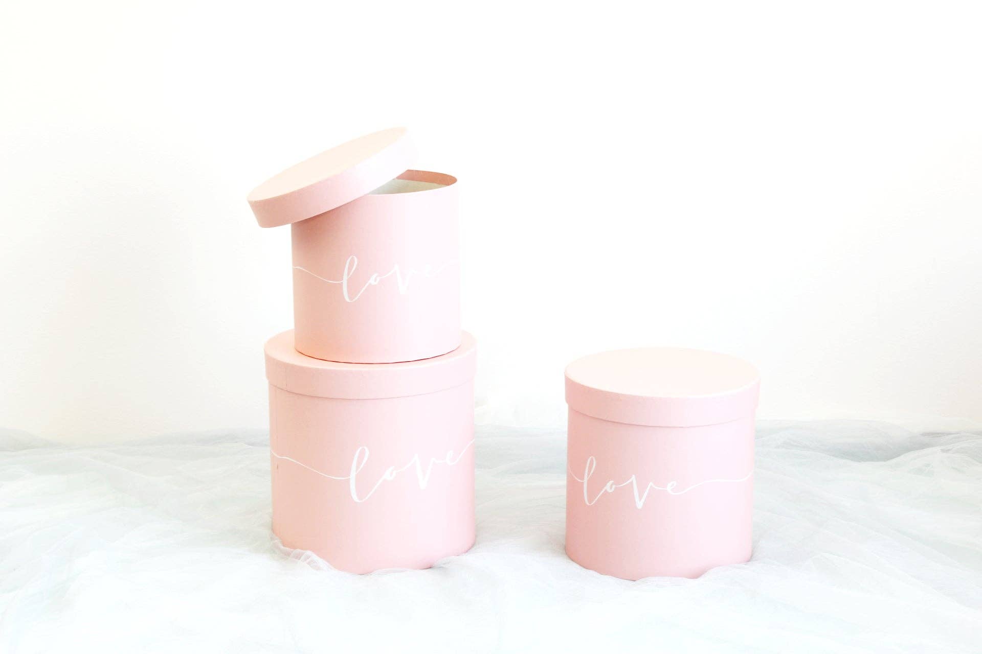 Elegant Design Supply - Wholesale Gift Box - Love Pattern Round Hat Flower Box10