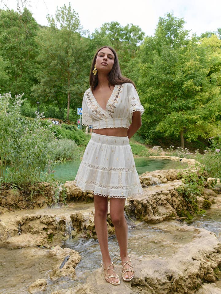 WEISSES MINIROCK-SET VON MARTINIQUE für den Großhandel von Piti Cuiti