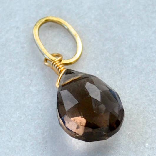 Silt Gem Charm - hängsmycke med rökig kvartsädelsten för wholesale av Foamy Wader