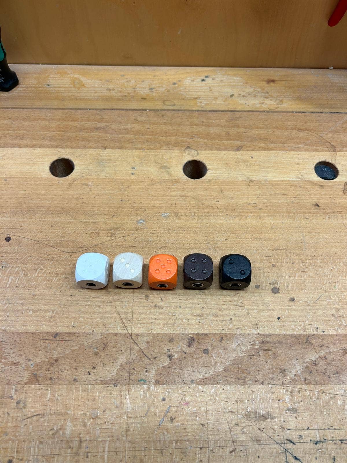 e+m Holzprodukte - Wholesale Dice - Cube 25mm1