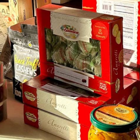 RITROVO - Wholesale Cookie - La Sassellese Soft Amaretti with Hazelnuts1