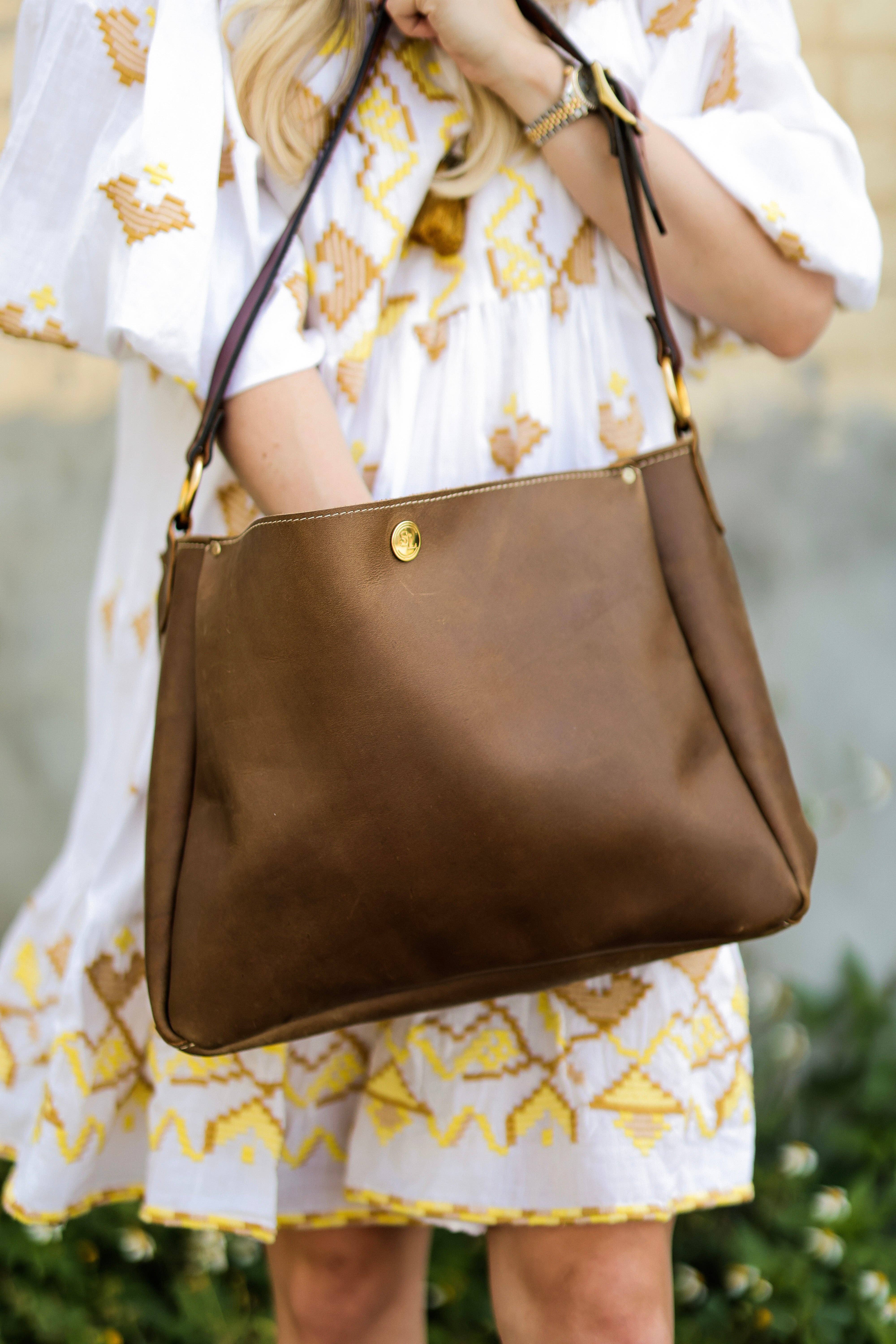 SouthLife Leather Goods - Wholesale Shoulder Bag - Women's - The Single Strap Standard Bucket9