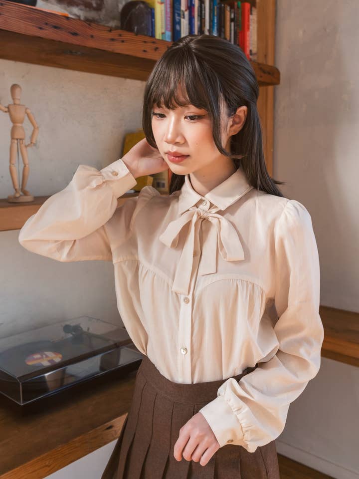 Sweetheart Blouse - Cream for wholesale by Maison Mikumo