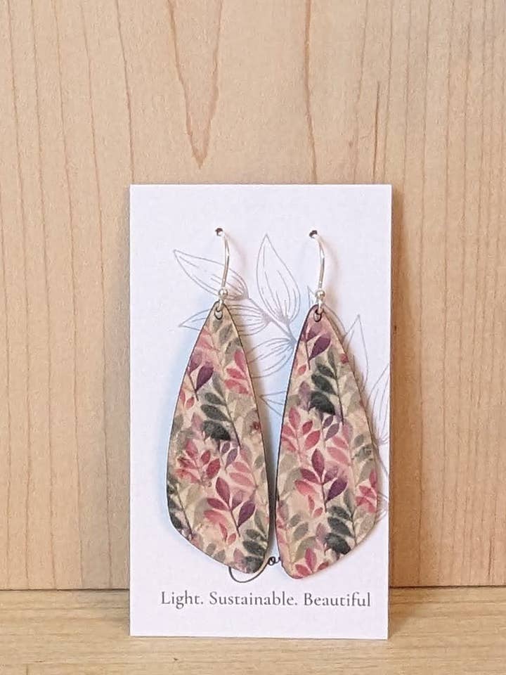 Grøn og Fuchsia Kork Øreringe - Lille Vinge for engroshandel hos Hello Lovely Cork Co.