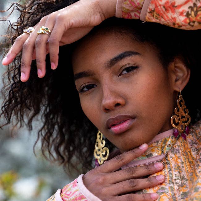 Granat barok øreringe for engroshandel hos NAODE Paris