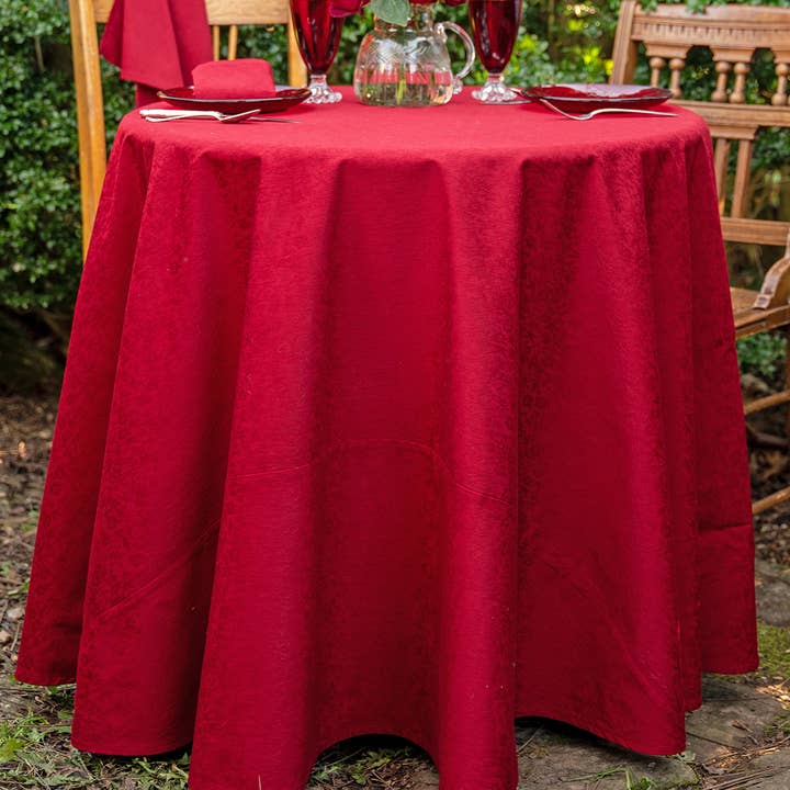 April Cornell - Wholesale Tablecloth - Lark Cotton Jacquard Round Cloth - Red1