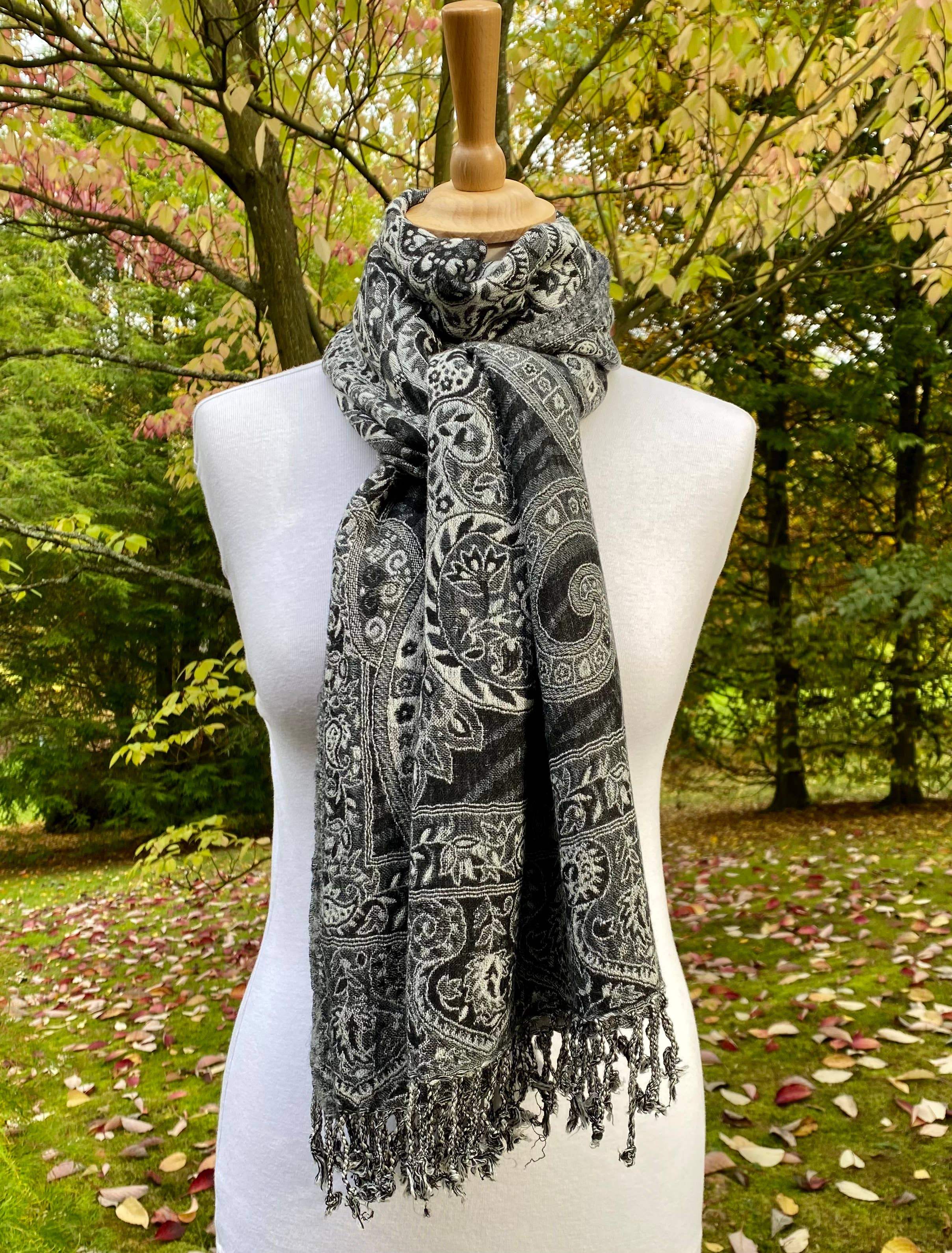 DIWALI PARIS - Wholesale Scarf - Unisex - RAIZKAR SCARF - 70% WOOL / 30% VISCOSE2