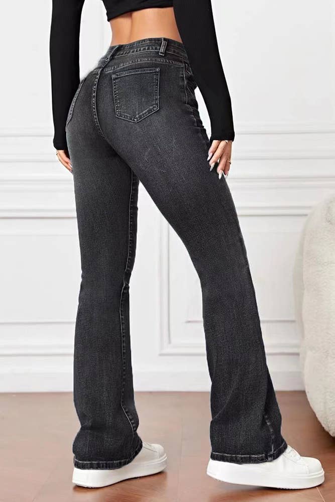 UNISHE - Wholesale Jeans - Women's - High Waist Distressed Flare Jeans ZK9927