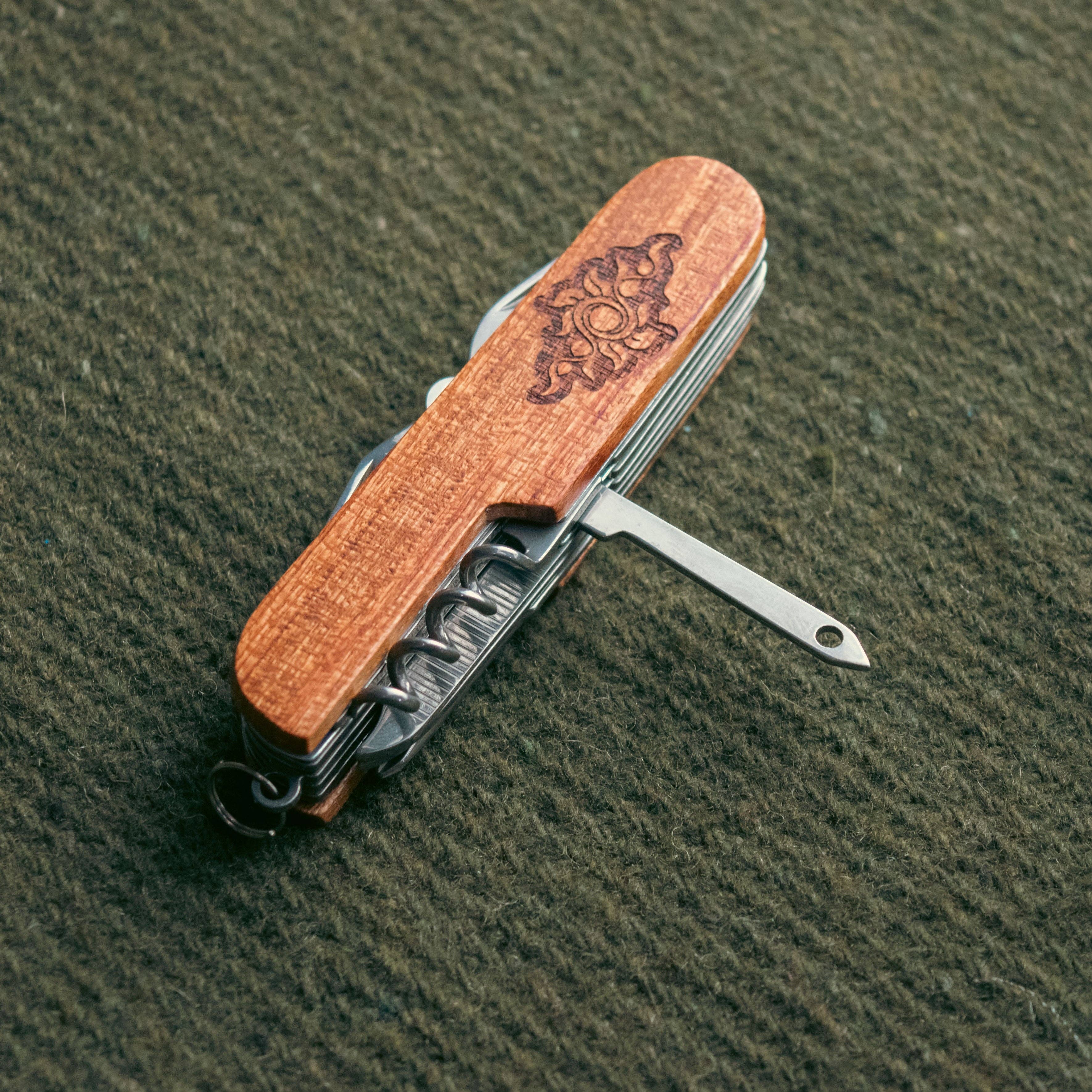 We Geek Together - Wholesale Pocket Knife/Holder - Nature's Pathway 11-in-1 Pocketknife9
