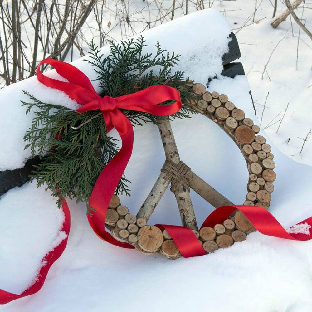 SERRV International - Wholesale Wreath - Layered Peace Wreath1