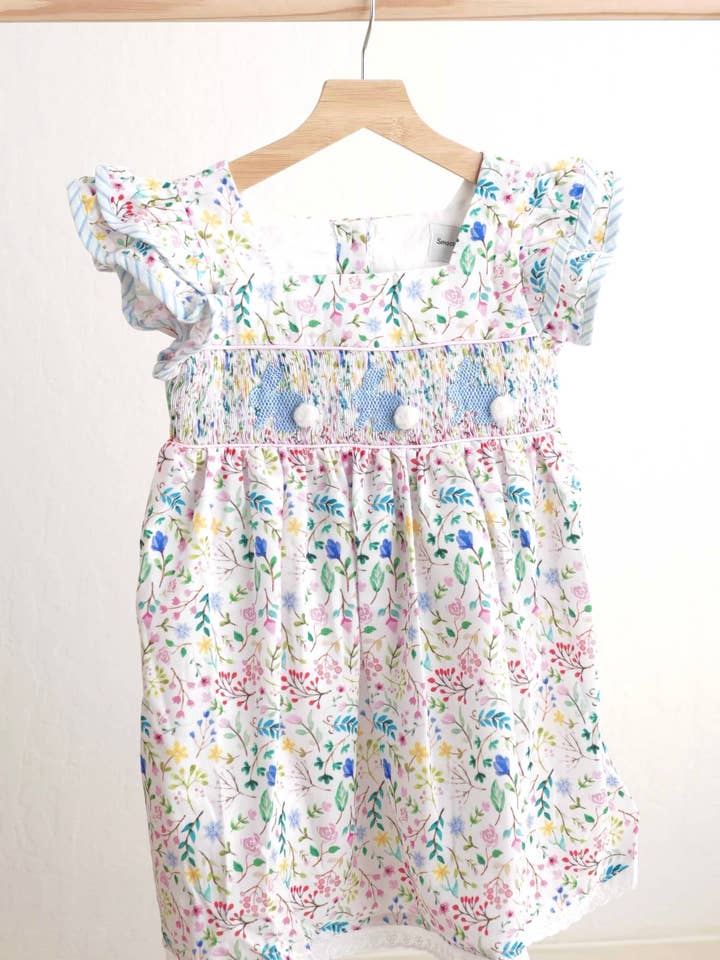 Bloemen paashaas handgesmokte jurk voor wholesale door Aspen Rain Boutique