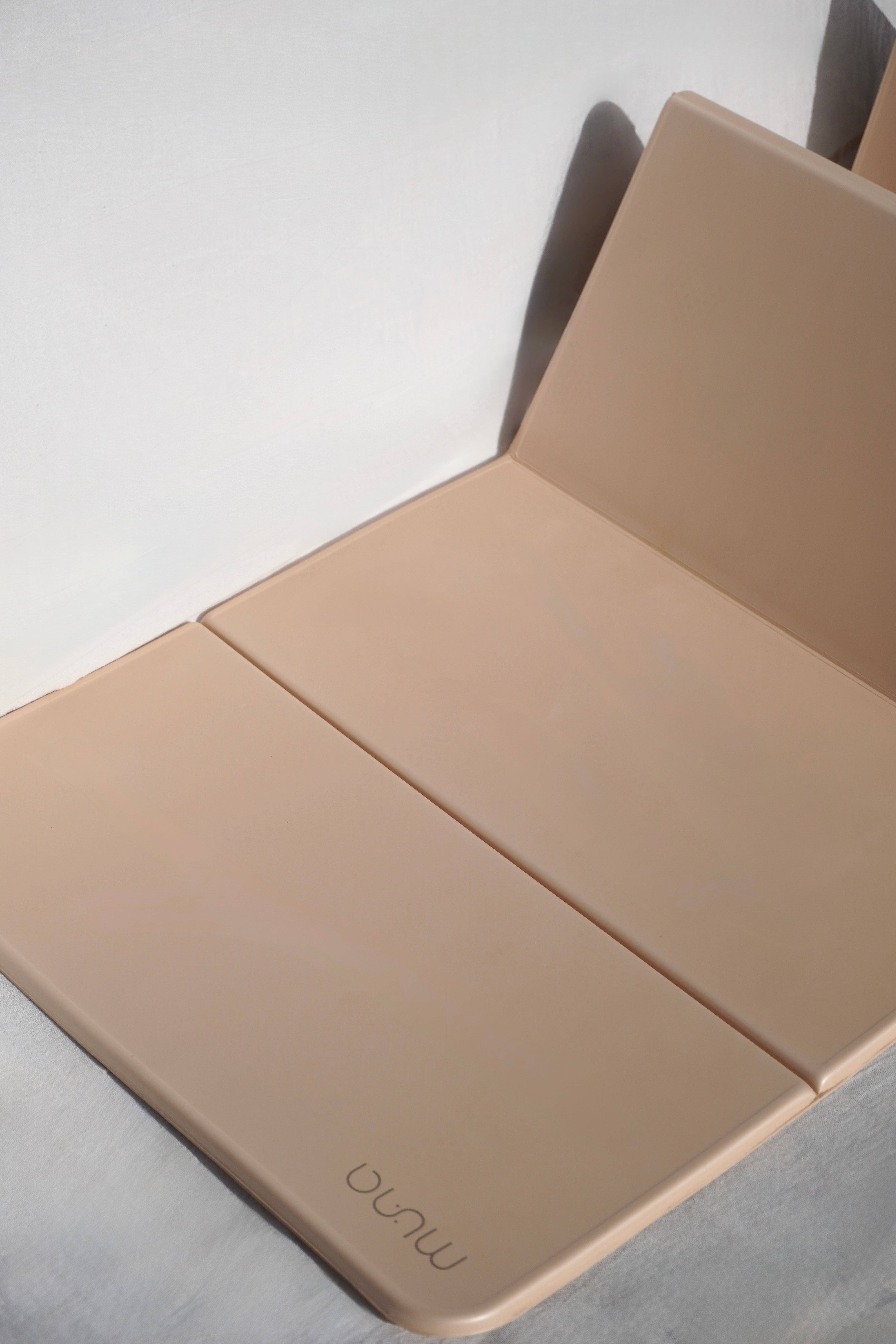 Tè al latte Tappetino Yoga Pieghevole in vendita all'ingrosso su Faire3