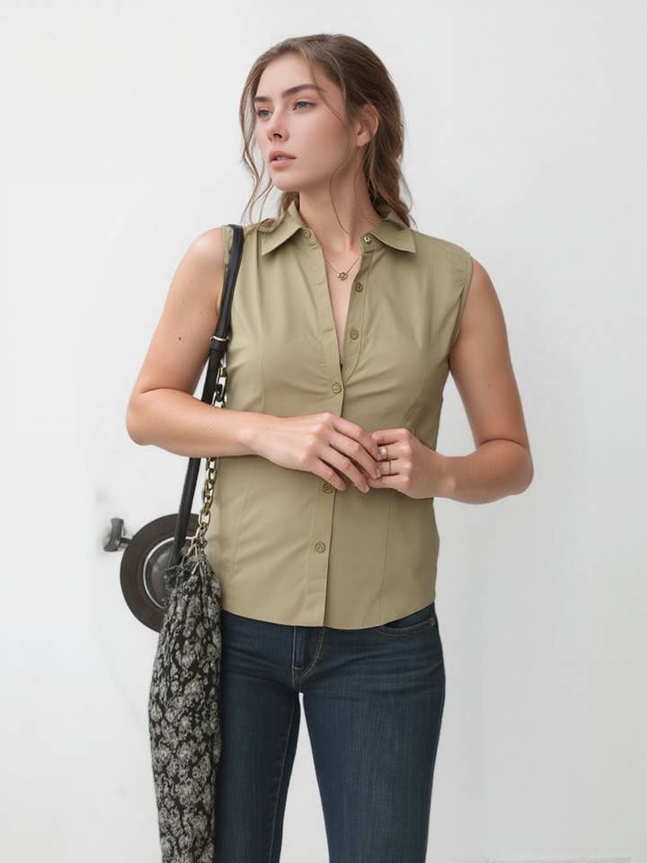 Chemise sans manches à boutons extensible pour la vente par Cezele