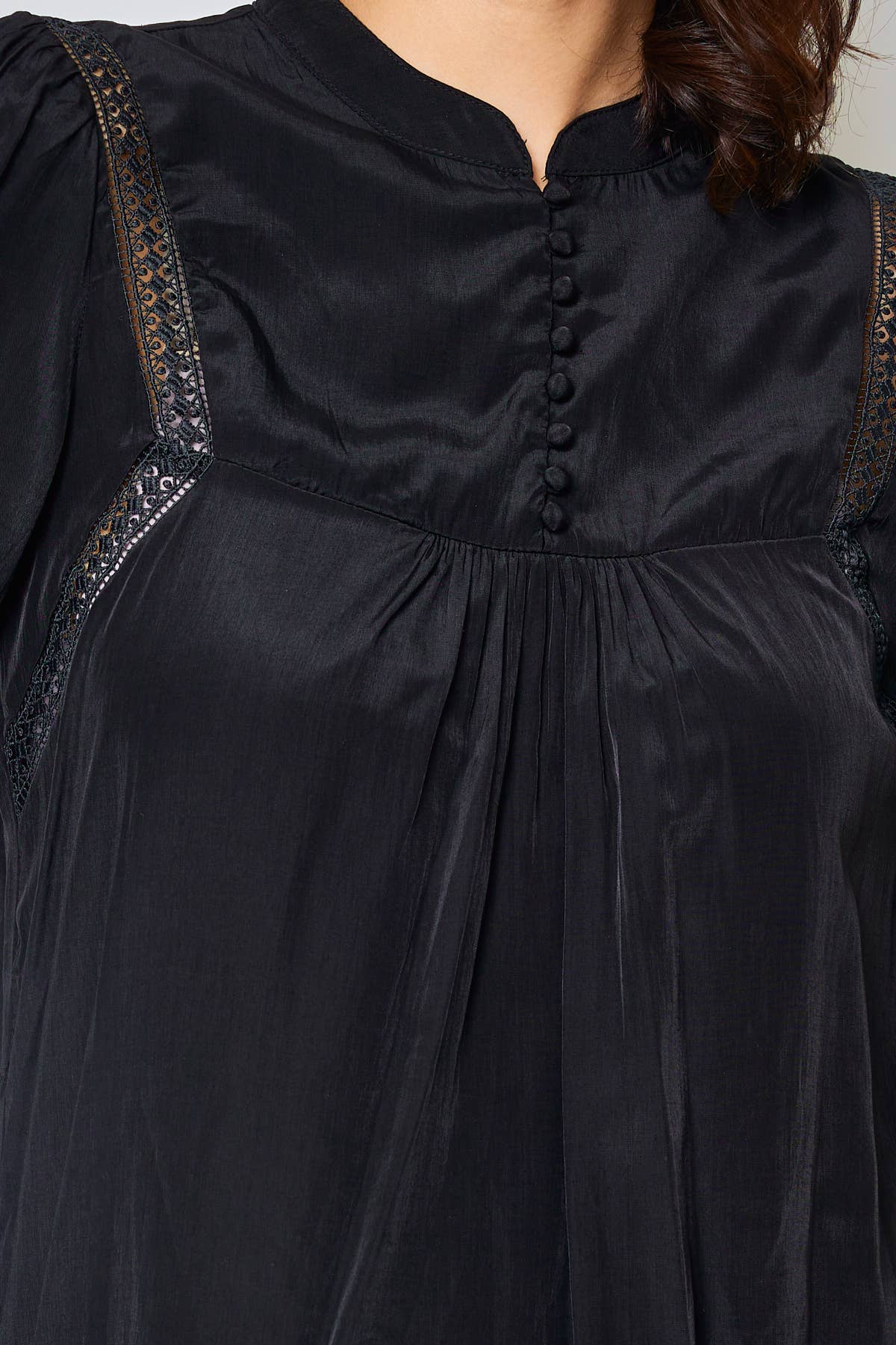 LOVIE & CO - Vente Chemise à col boutonné – femme - Blouse SINUATA manches longues avec découpes en dentelle8