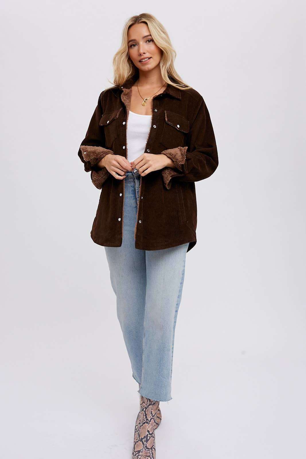 Bluivy - Wholesale Jacket - Women's - CORDUROY SHERPA-LINED JACKET36