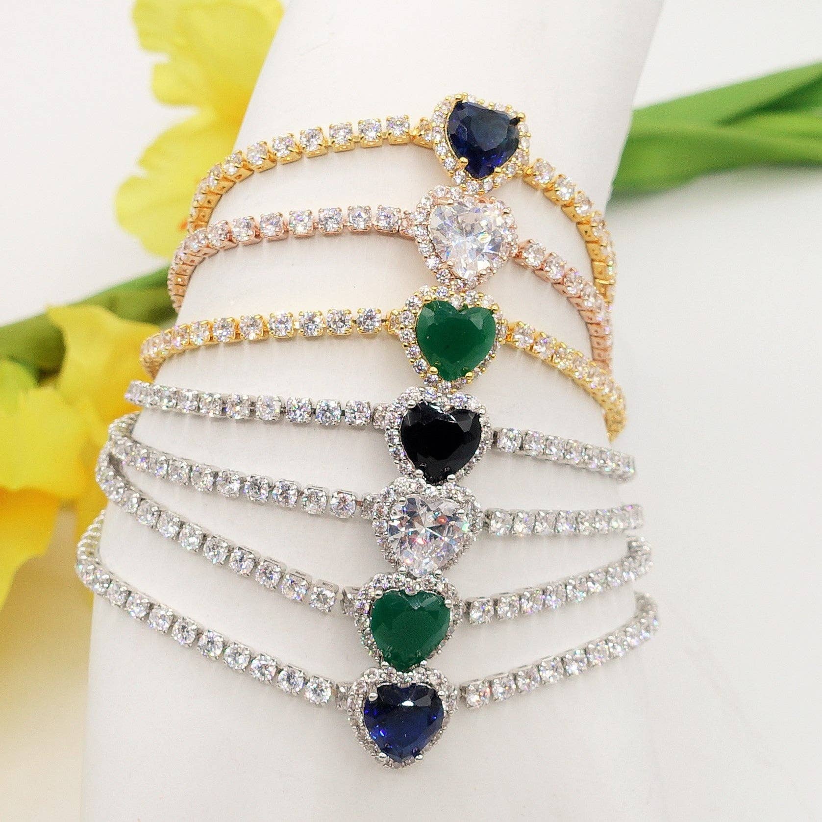 Daemon srls - Vendita all'ingrosso Bracciali tennis - DIANA ~Chunky~ Bracciale tennis con cuore in zirconi cubici1