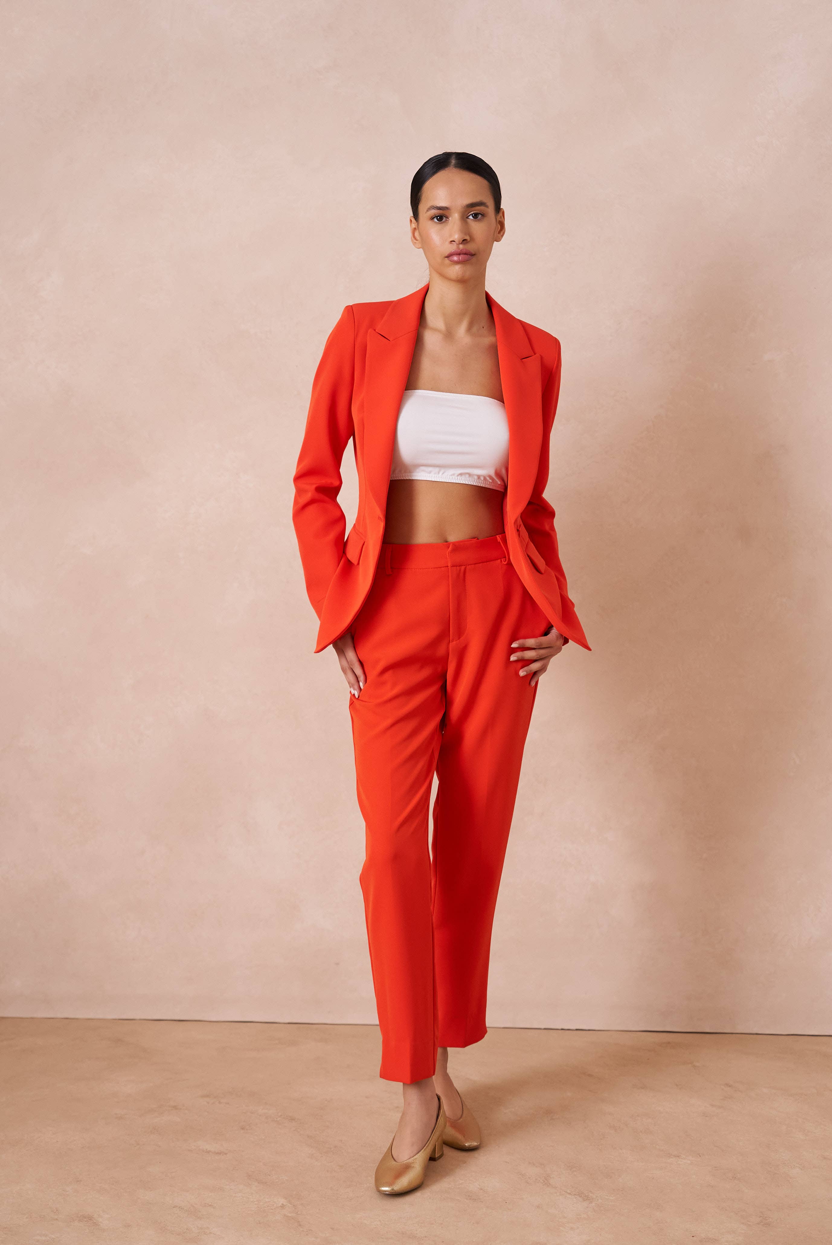 Attentif Paris - Wholesale Suit Jacket - Women's - [Timeless] Fitted single-button plain jacket25