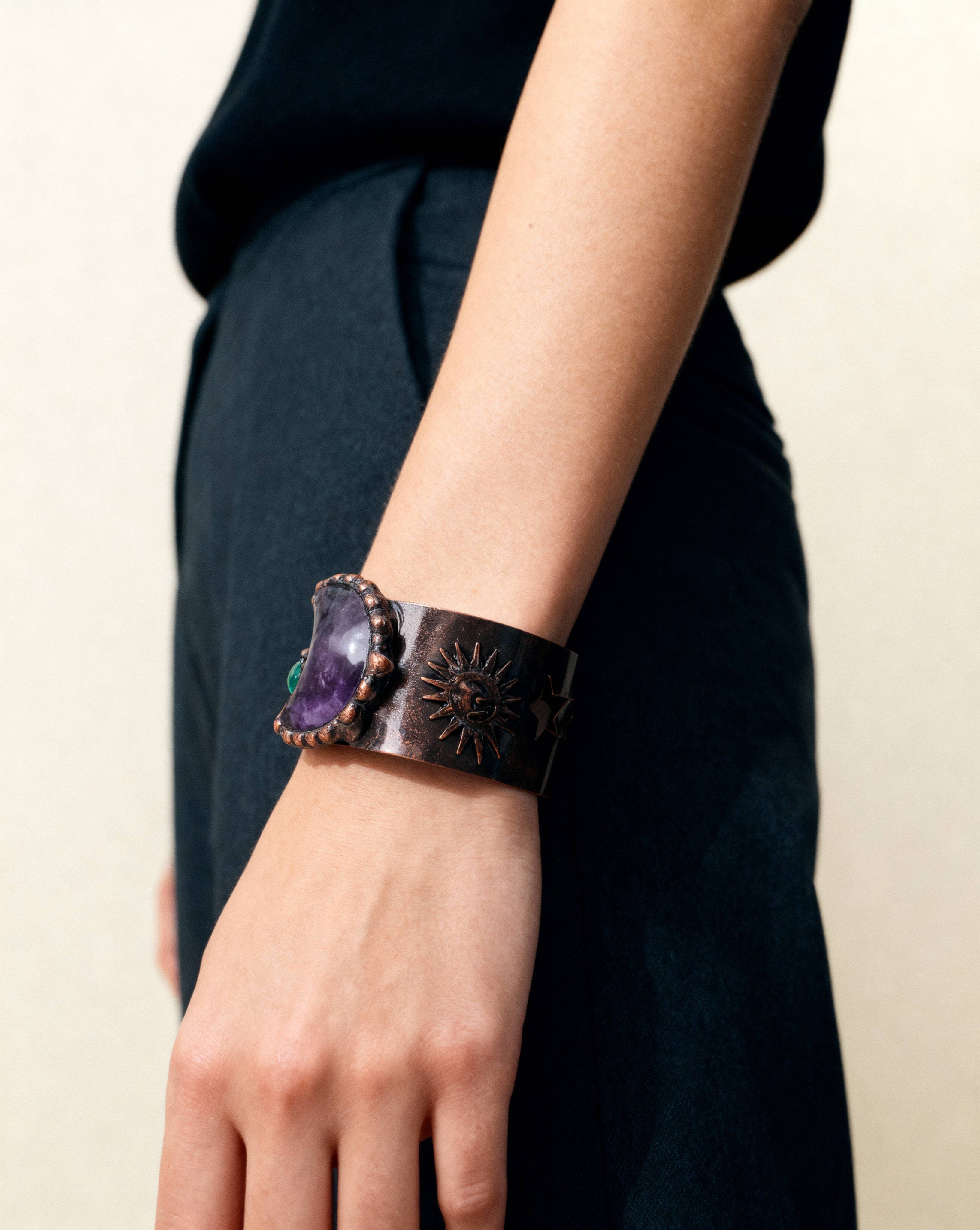 PHOEBE´S - Wholesale Cuff Bracelet - Cuff Bracelet with Natural Stone – Rose Quartz or Amethyst4