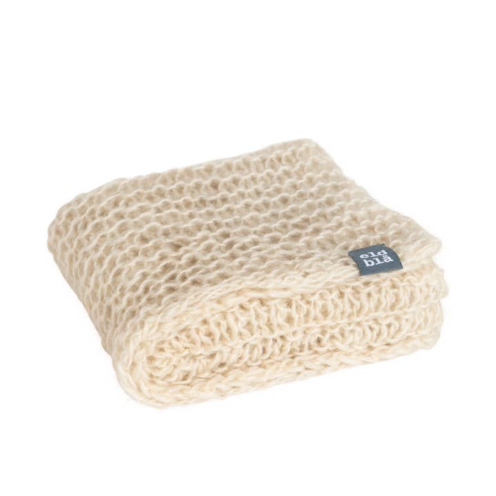 Châle 019 / RÄT en laine de Gotland pour la vente par eldblå