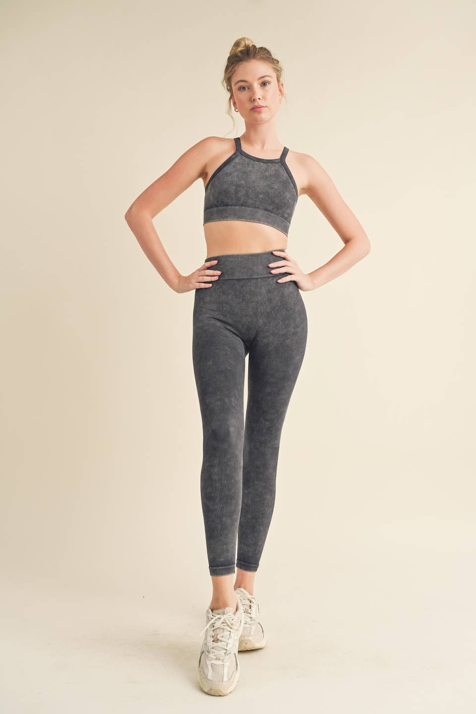 KIMBERLY C - Vente Ensemble de sport – femme - Ensemble soutien-gorge côtelé sans couture et legging à col haut13