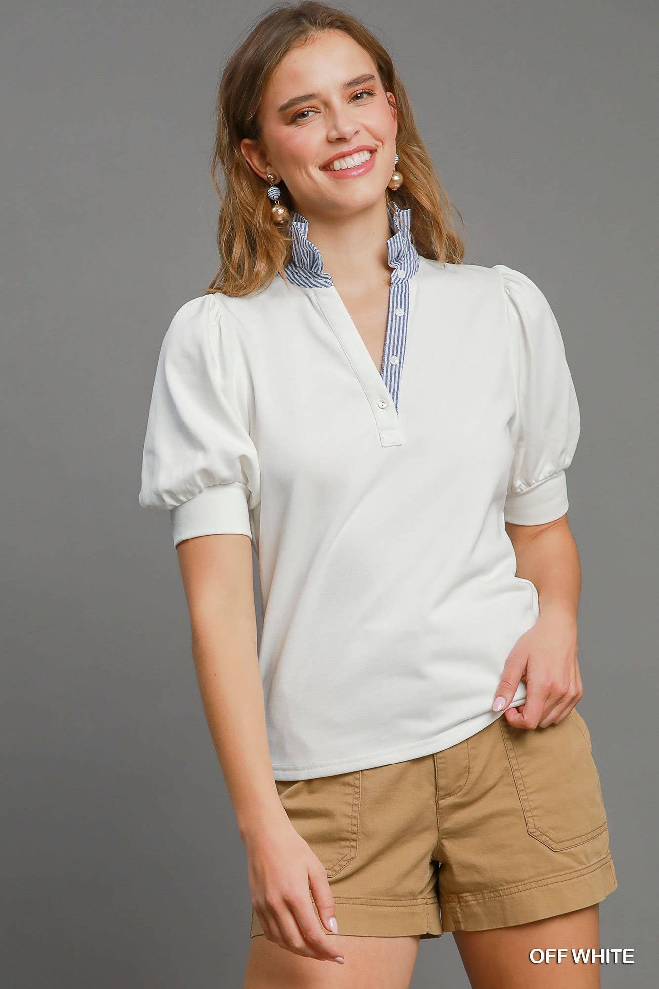 Vanilla Monkey - Vendita all'ingrosso Camicetta - Donna - Top con Collo Alto Arricciato e Mezze Maniche5