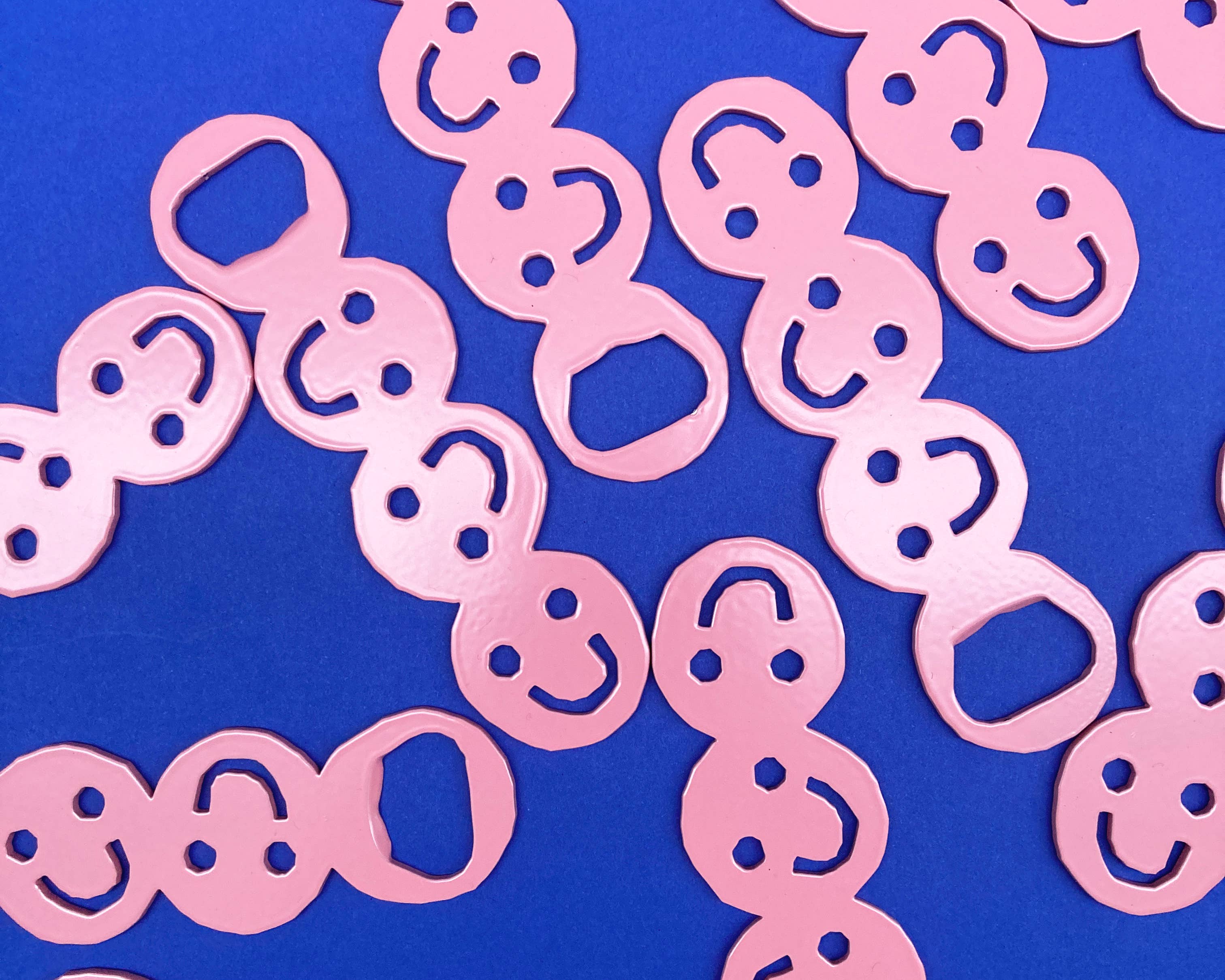 We are out of office - Vente Ouvre-bouteille/tire-bouchon - Ouvre-bouteille Cheersie en acier peint rose4