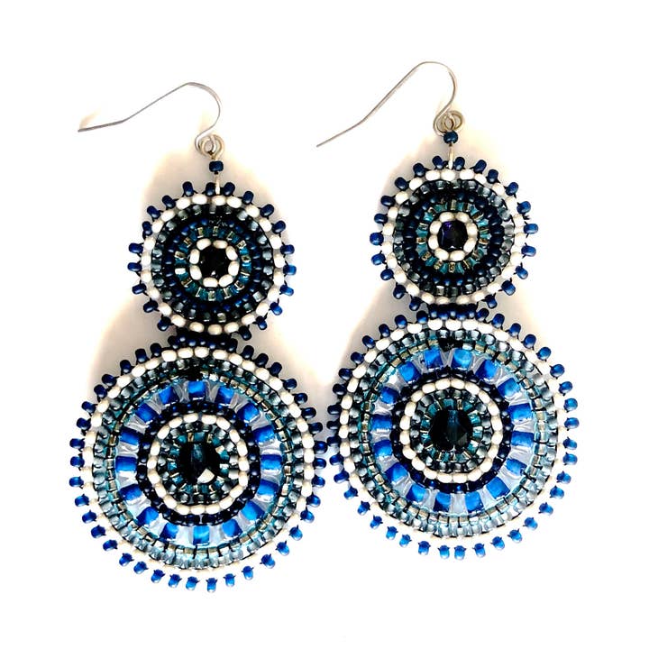 Boucles d'oreilles en perles tendance et accrocheuses - Denim pour la vente par KVZ Designs