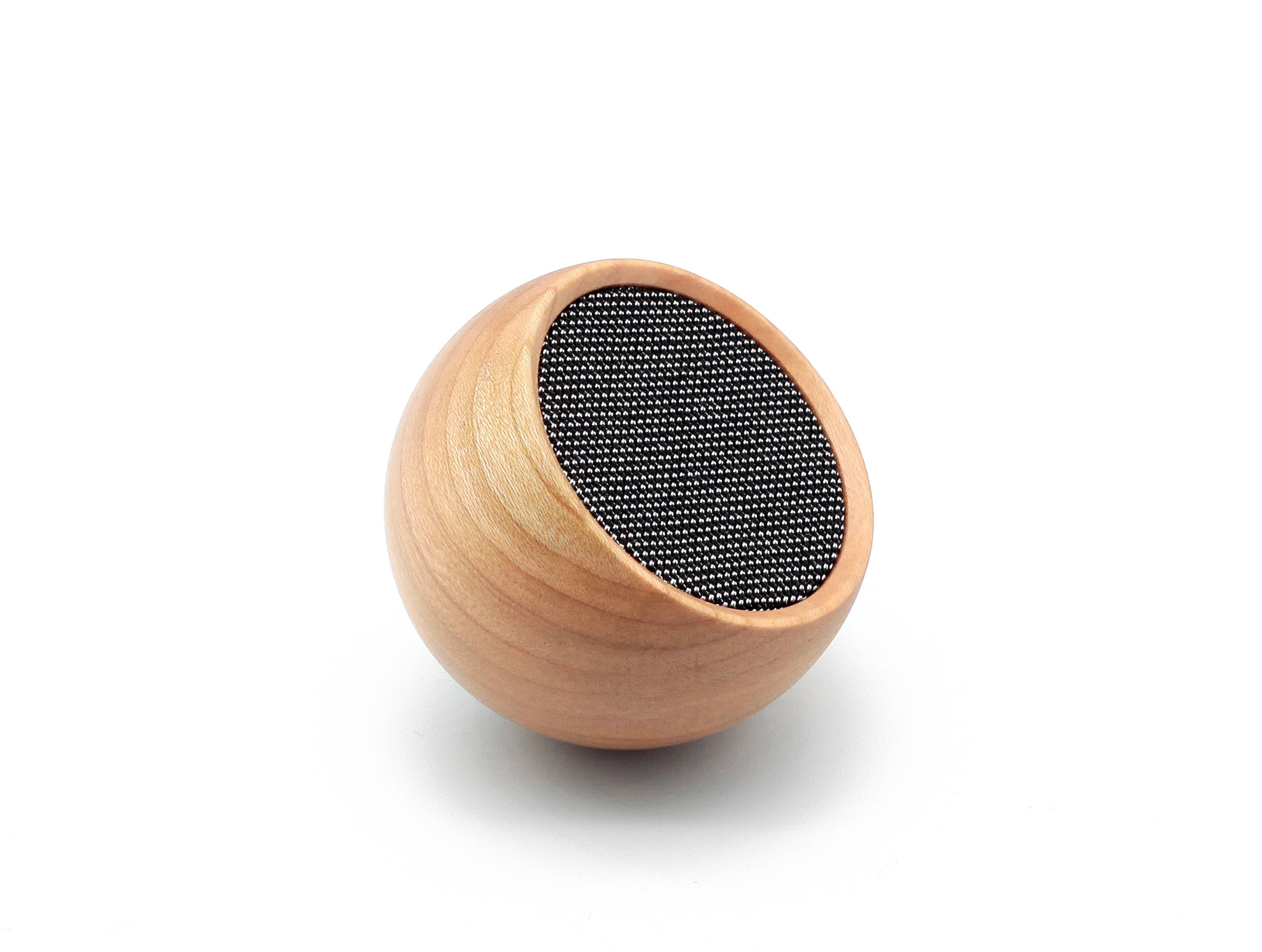 Gingko Design - Vente Haut-parleurs - Haut-parleur Bluetooth Tumbler Selfie en bois de noyer naturel2