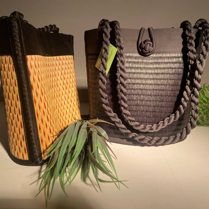 Baskets of Cambodia - Wholesale Shoulder Bag - Women's - Ergonomic Curved Dabby Purse W/ Braided Strap & Zipper