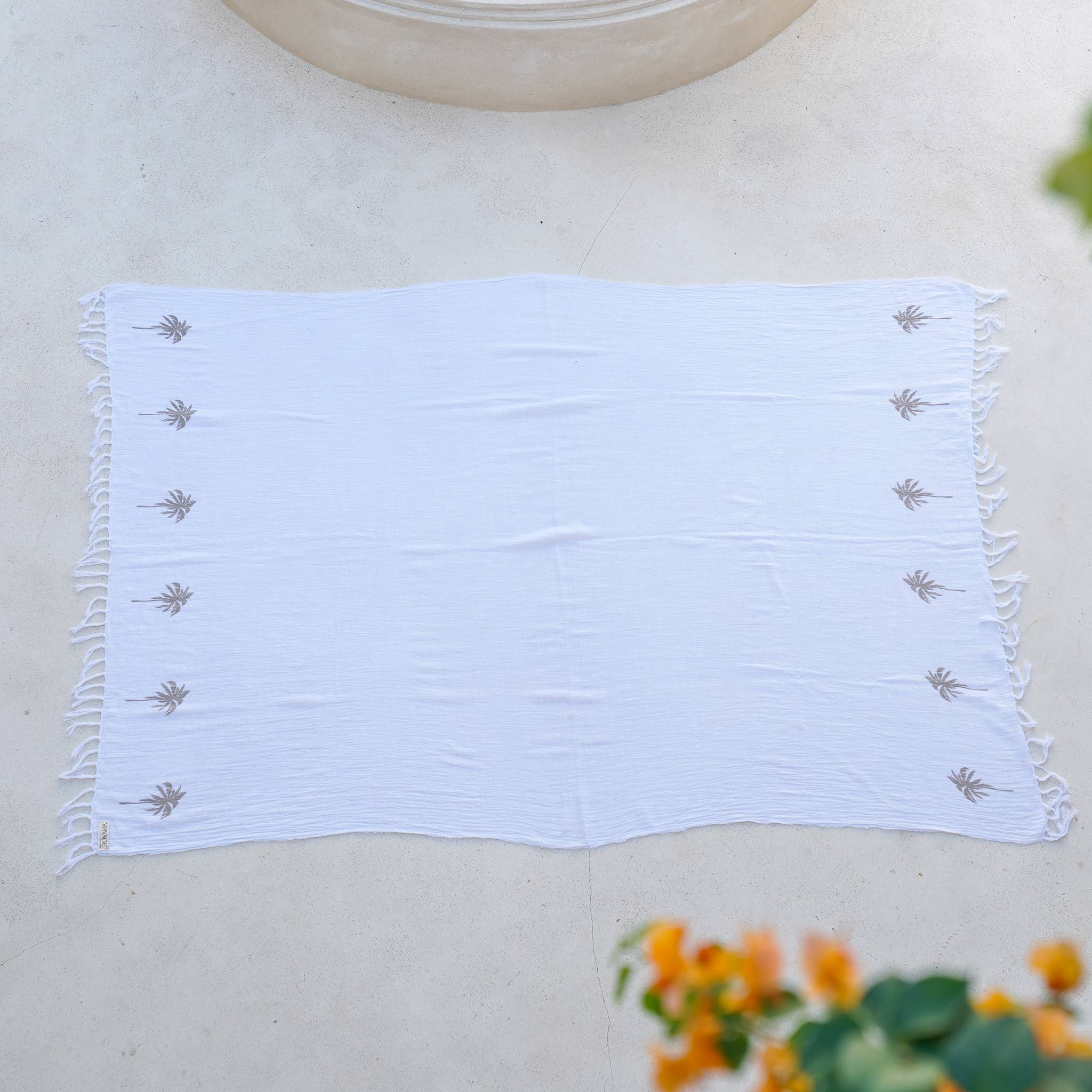 Voyage the Label – wholesale Beach bag – Jamaica Pareo - White
1