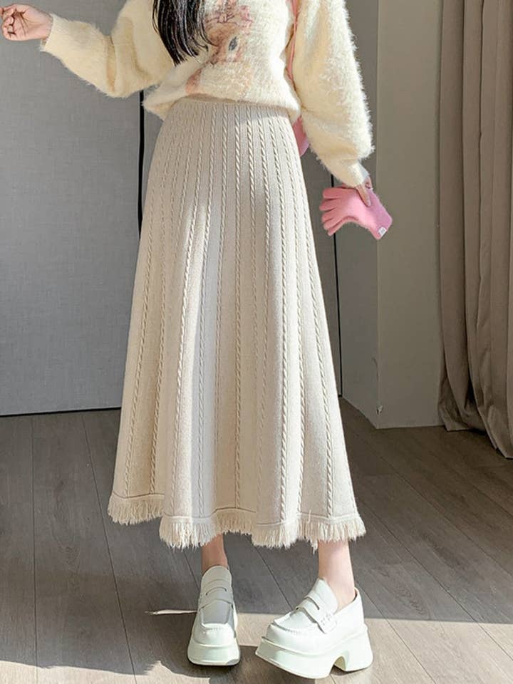 Katinki - Wholesale Skirt - Women's - Knit A-Line Midi Skirt with Fringe Hem1