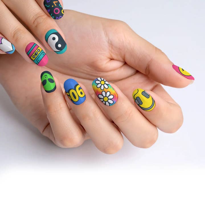 FYNE BODY - Wholesale Press-on/fake nails - Retro Drip 90's Press-On Nails63