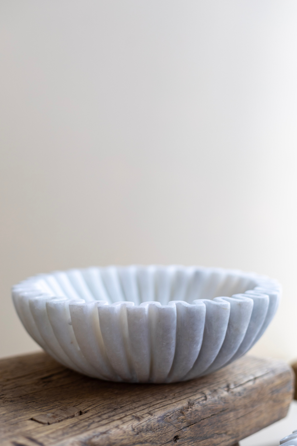 Luxe B Co – wholesale Bowl – Marble Fluted Scalloped Bowls0
