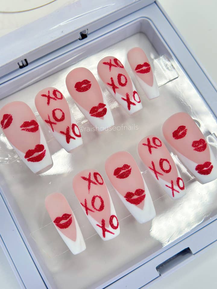 Kisses Press on Nails, Small, Shape Coffin Medium for wholesale by Rai's House of Nails