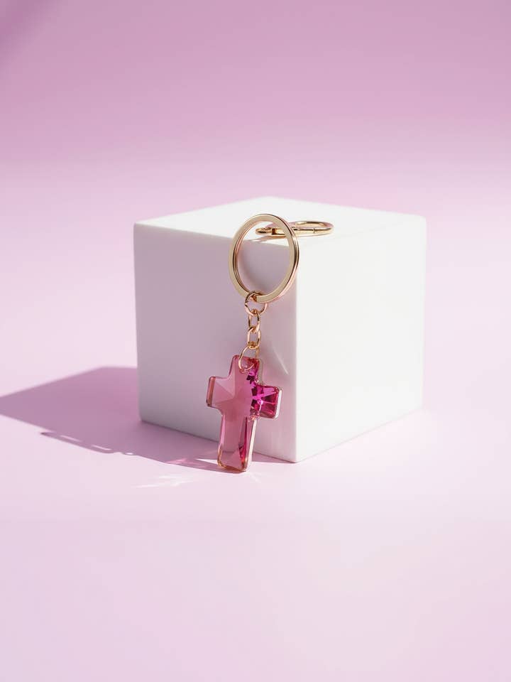 Portachiavi e Ciondolo per Borsa con Croce di Cristallo Iridescente per la vendita all'ingrosso da parte di Arya Jewellery Wholesale