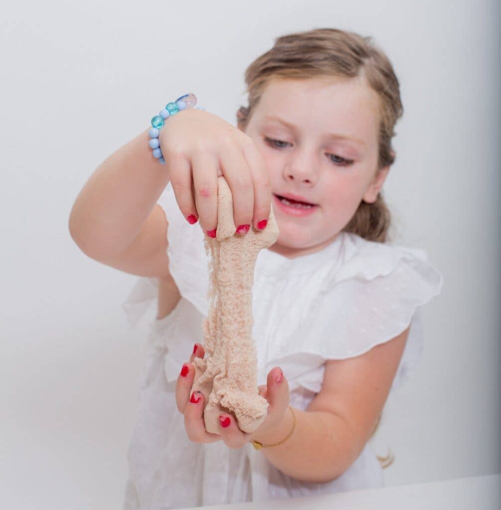 Leukmetletters – Großhandel Holzspielzeug – Kinder – Kinetischer Sand Beige | 500 Gramm3