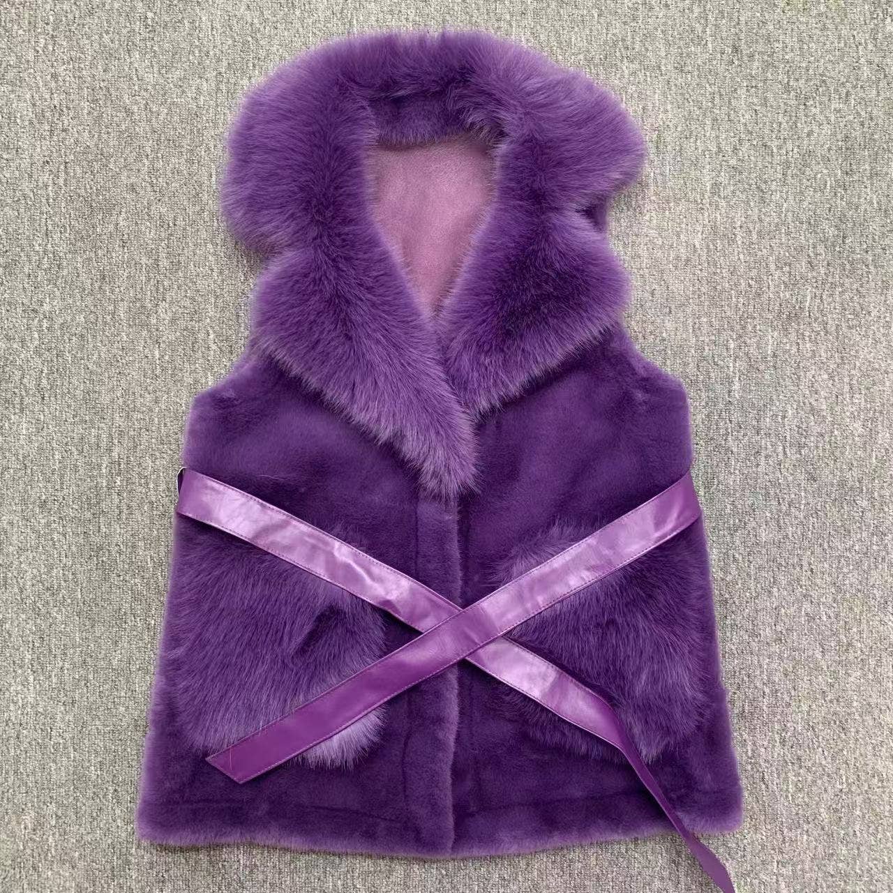 PEACH ACCESSORIES - Wholesale Outerwear Vest - Women's - Vibrant Faux Fur Waistcoat with Pockets and Back Belt DH094