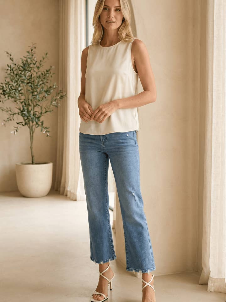 BUKSKONTROLLERADE RAKA JEANS MED HÖG MIDJA för wholesale av ARTEMIS VINTAGE